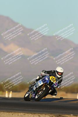 media/Dec-07-2024-CVMA (Sat) [[21c5f1ef85]]/Race 13-Amateur Supersport Middleweight/